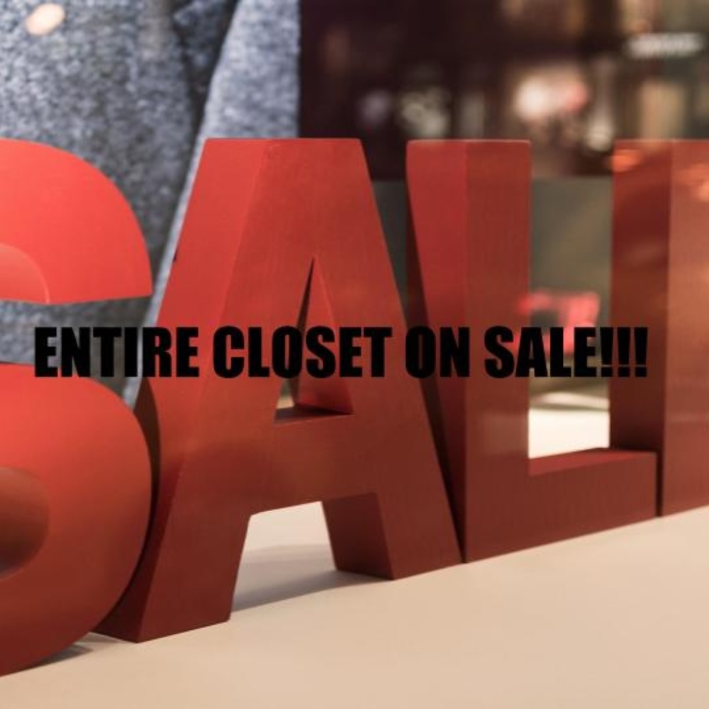 CLOSET ON SALE!